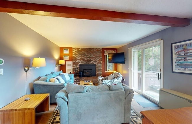 Silver Spring Chalet Brought to you by GetAway Vacations - Foto 22
