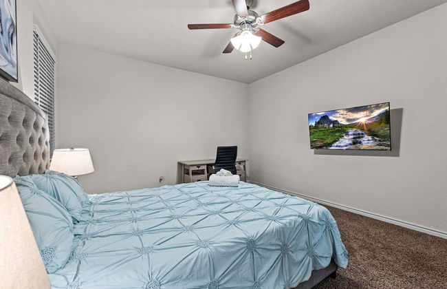 Single-level Home Game Area Ideal for Long Stays - Foto 28