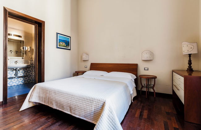 Grimaldi 8 Apartment by Wonderful Italy - Photo 2