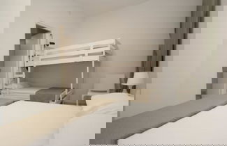 Foto 3 - Modern Apartment Near the Beach