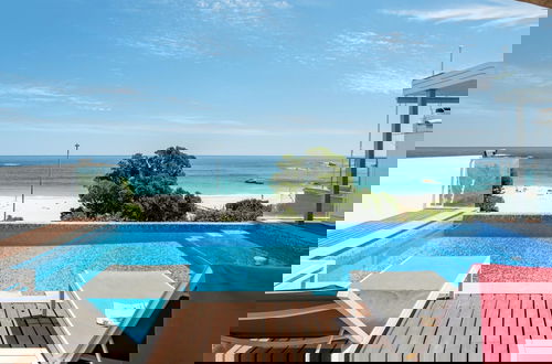 Foto 50 - Villa Bleu Blanc in Camps Bay With Pool and Views