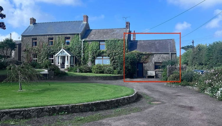 Photo 1 - Farmhouse Annex in Saint Ishmael s