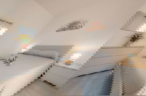 Foto 3 - Modern Apartment for 4 Guests Near Alghero Beach