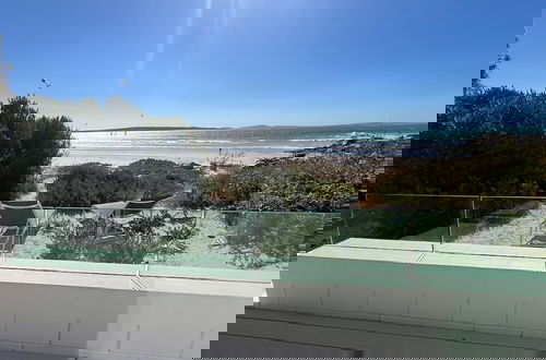 Photo 7 - Luxury Beachfront Cottage