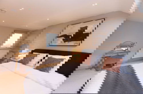 Foto 16 - The Harlesden Haven - Stunning 4bdr With Garden