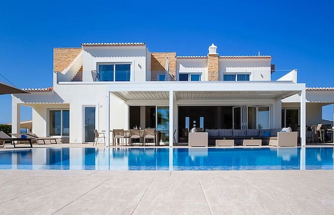 Goldeneye Luxury 6 Bedroom Villa With Infinity P - Foto 45