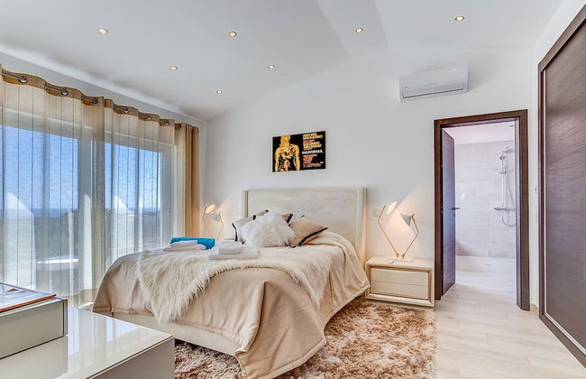 Goldeneye Luxury 6 Bedroom Villa With Infinity P - Foto 38
