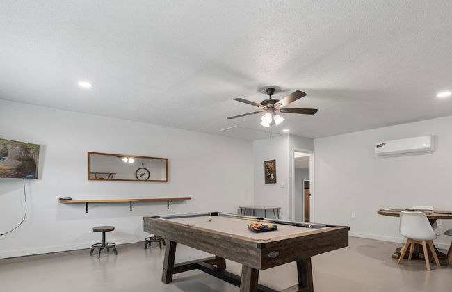 Spacious 8BR Modern Retreat Pool Table RV - Foto 30