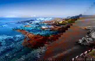 Photo 1 - Tropical Island Retreat in Santa Cruz