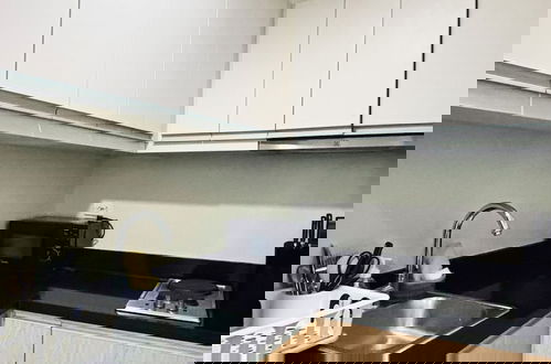 Foto 18 - Spacious & Chic Loft Haven