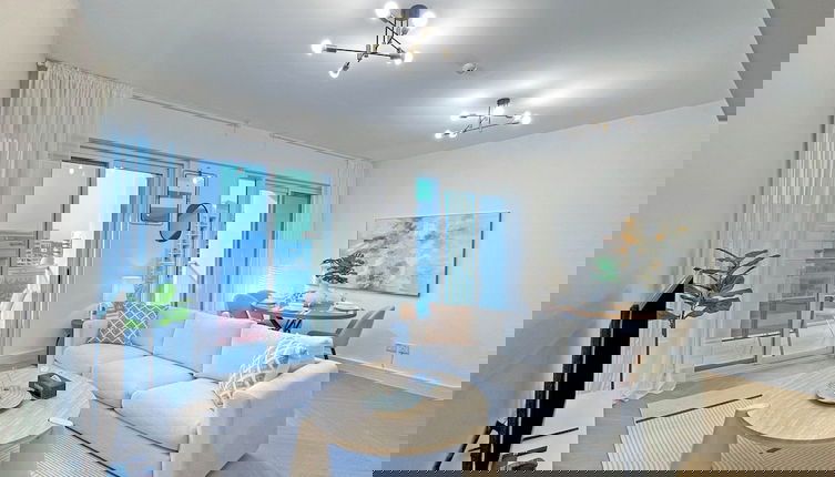 Photo 1 - bnbme - Golf Tower - 2 BDR