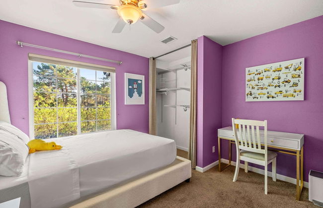 Spacious Retreat w Modern Decor and Private Yard - Foto 9