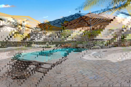 Foto 31 - Walk to Beach Pool, Hot Tub, Private Patio, Parking Seabreeze Retreat