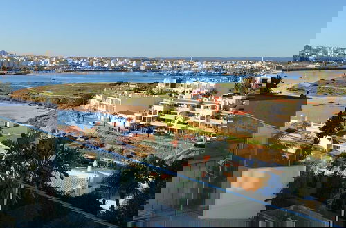 Foto 3 - 2 Terraces Flat River and Marina View
