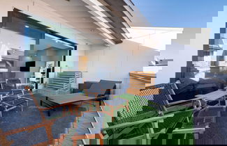 Foto 1 - Modern Home, Private Balcony, Near Rainey & Lady Bird Lake Haus of Z