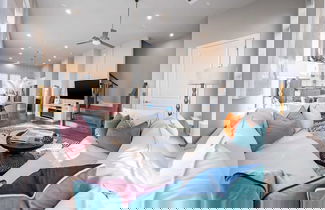 Foto 1 - Modern Home, Private Balcony, Near Rainey & Lady Bird Lake Hauz of Z