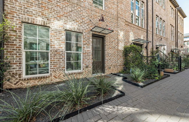 Modern Home, Private Balcony, Near Rainey & Lady Bird Lake Haus of Z - Photo 33
