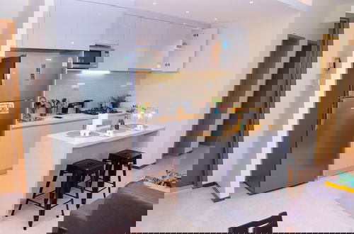 Photo 5 - Executive 1 Br -Gtc with gym & Pool