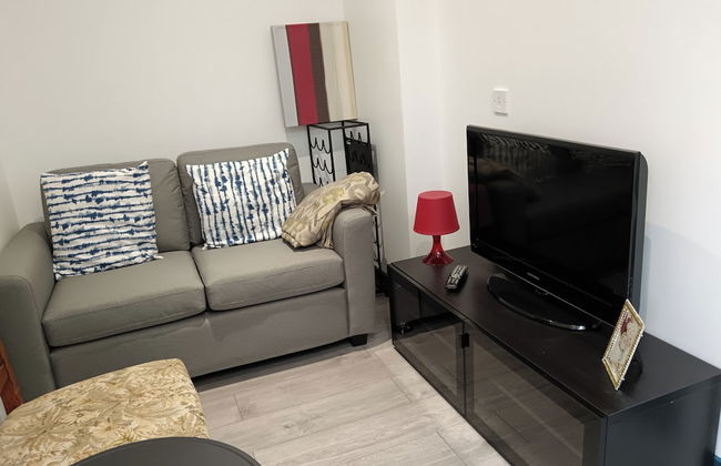 High Wycombe - 1bed Apartment - Sleeps 3 - Parking - Foto 5