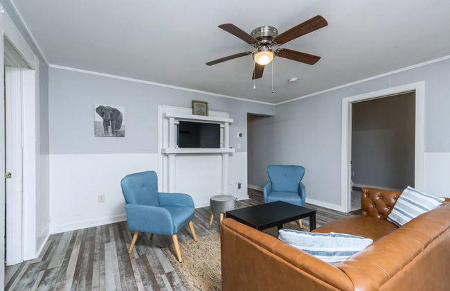 Renovated 3 Bedroom Close to Downtown - Foto 20