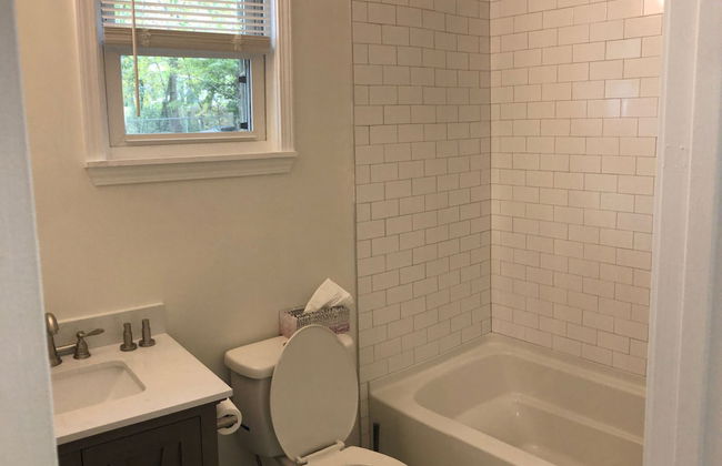Lakewood Lyon Park Renovated Cottage Near Duke 23B - Foto 5