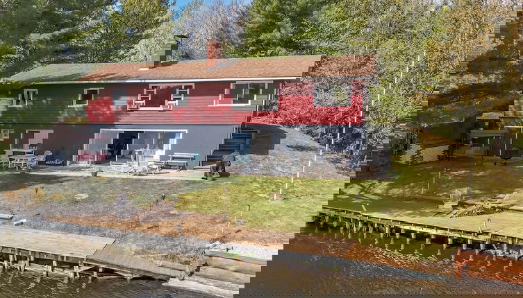 Foto 1 - The Banks - Rustic and Waterfront! Secluded and Special! Kayaks and Canoes are included for guest use by RedAwning
