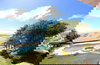 Foto 2 - Residence With 6 Seafront Bungalows and Swimming