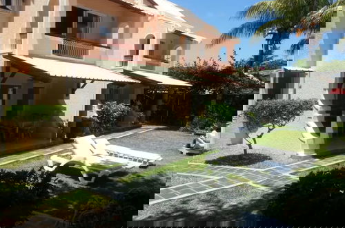 Foto 8 - Residence With 6 Seafront Bungalows and Swimming