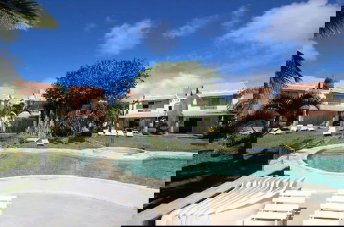 Foto 16 - Residence With 6 Seafront Bungalows and Swimming