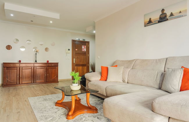 Steven Apartment by HRM - Photo 11