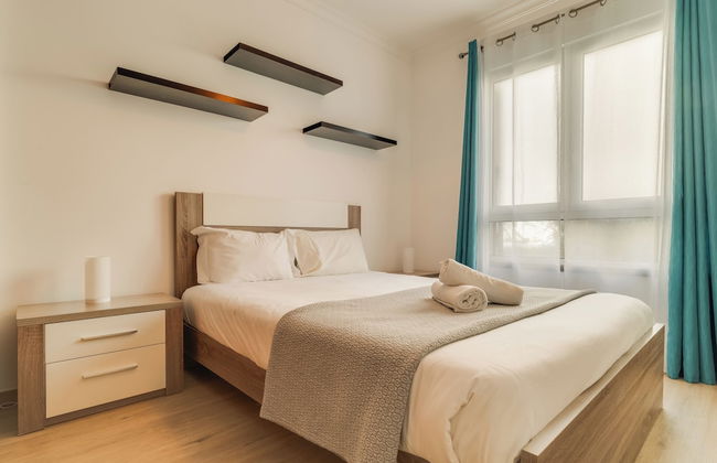 Steven Apartment by HRM - Photo 4