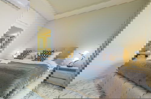 Foto 5 - Crest - 3 Bedroom Apartment in Hamra