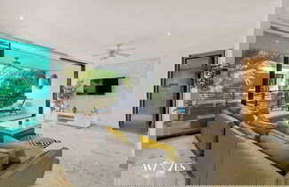 Foto 1 - 2 Br Luminous and Spacious Pool View Apt