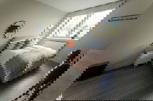 Photo 4 - George Apartments