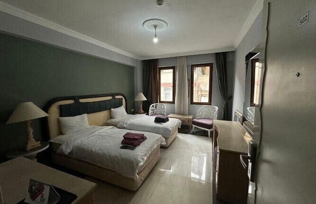 Yasemin Kız Pansiyon - Foto 1