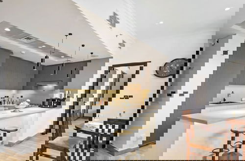 Foto 14 - Stylish 1BR Apt w Pool in JVC nr Dubai Sports City