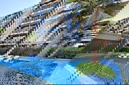 Foto 26 - Stylish 1BR Apt w Pool in JVC nr Dubai Sports City