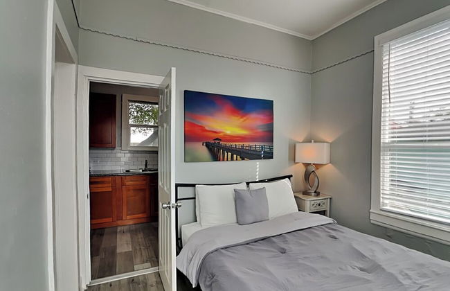 Pleasure Pier Retreat - Photo 3