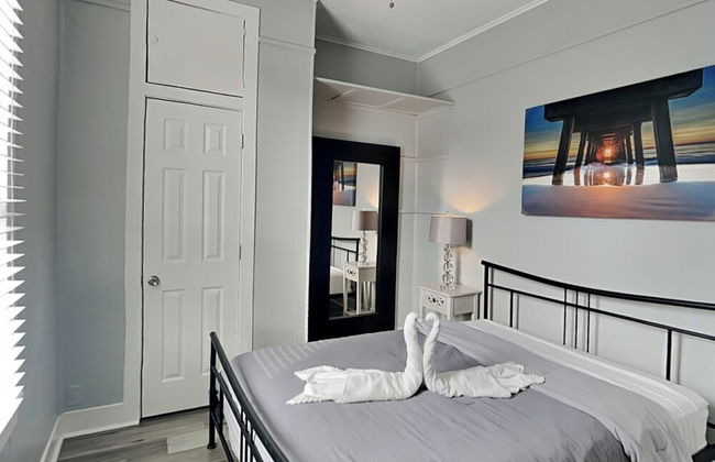 Pleasure Pier Retreat - Photo 18