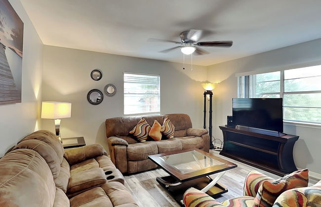 Pleasure Pier Retreat - Photo 30