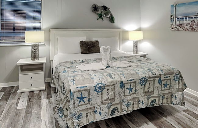 Pleasure Pier Retreat - Photo 17