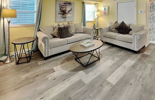 Pleasure Pier Retreat - Photo 31