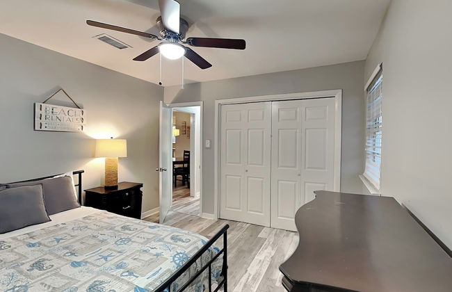 Pleasure Pier Retreat - Photo 2