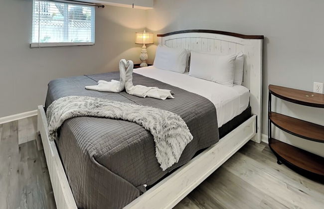 Pleasure Pier Retreat - Photo 13