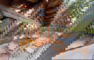 Foto 2 - Lake + Beach Access, Pool, Tennis Walk to Chambers Tahoe Timber by Avantstay