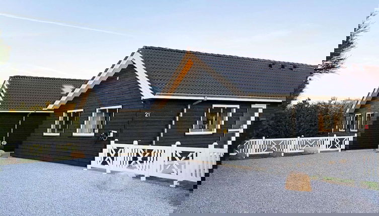 Foto 1 - 16 Person Holiday Home in Vaeggerlose