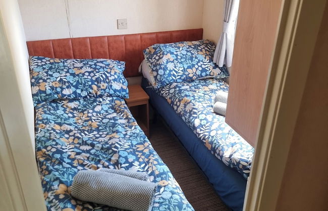 Thorness Bay - 3-bed Cabin - Sleeps 6 - Sea View - Foto 3