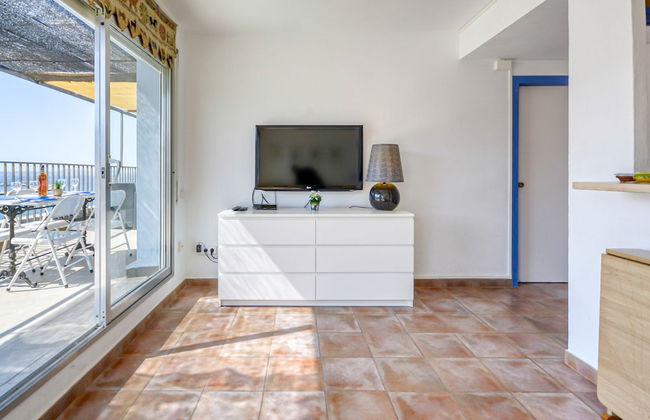 Apartment in Roses Near Beach - Photo 11