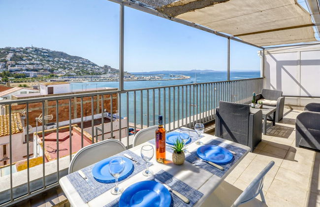 Apartment in Roses Near Beach - Photo 18