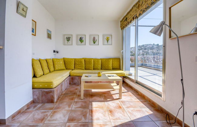 Apartment in Roses Near Beach - Photo 12